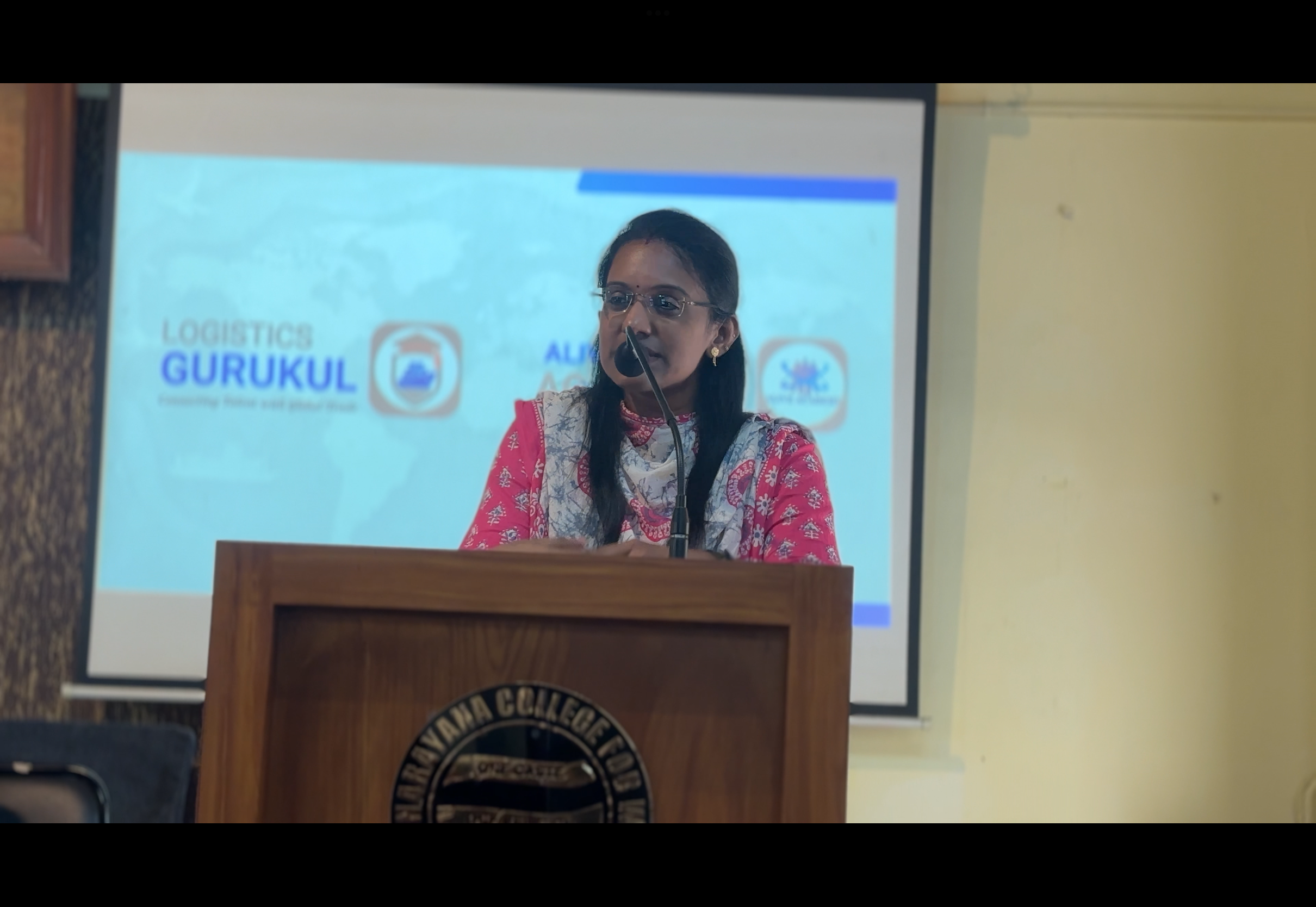 Seminar at SN College – photo 11
